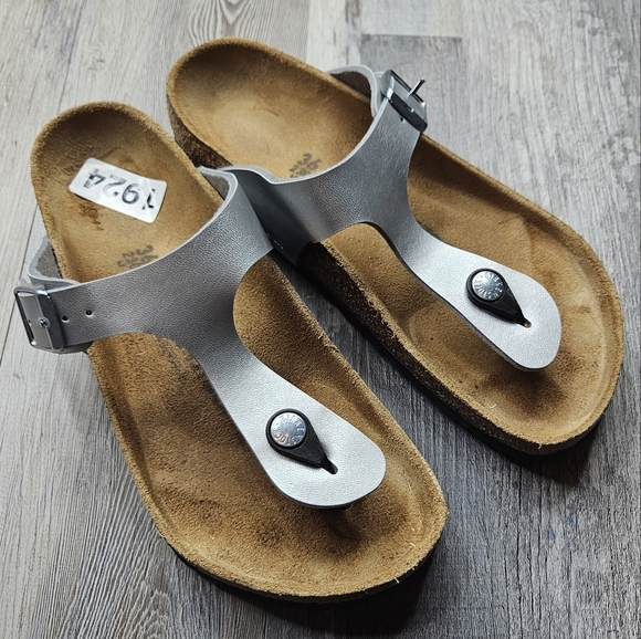 Birkenstock Gizeh style Silver Straps Size 36 Leather Sandals 5-5.5 - Picture 1 of 8